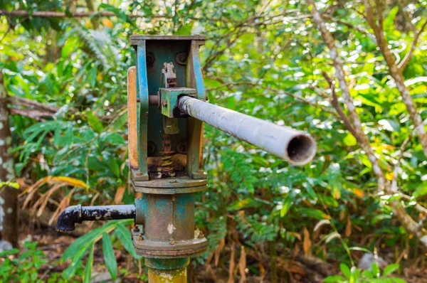 Mavi su basıncı pompa sütun kuyudan su temini için