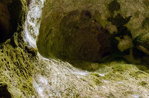 Formations géologiques dans la grotte de Phraya Nakhon. Thaïlande — Photo