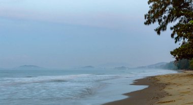 Tayland ili sahilde güzel gündoğumu