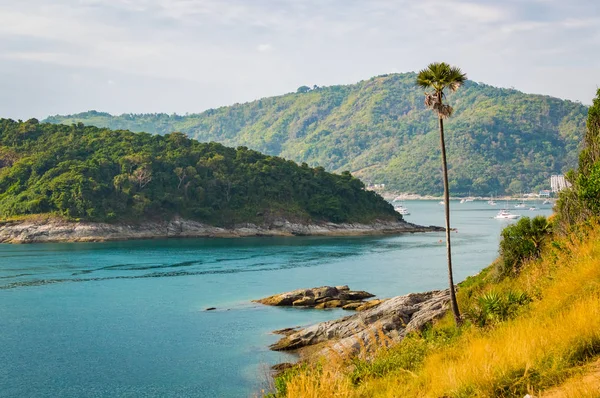 Phromthep cape bakış açısıyla günbatımı gökyüzü Phuket, Tayland