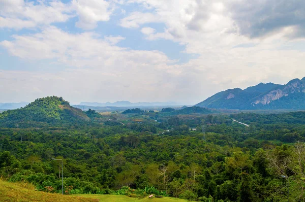 Paisaje de montaña verde en Tailandia —  Fotos de Stock