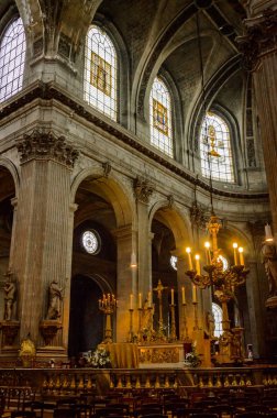 Paris, Fransa - katedral iç görünüm. Paris, Fransa, 04 Ekim 2014