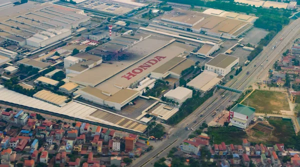 Vietnam, Hanoi, 4 Aralık 2016: Havadan görünümü ve Vietnam Honda fabrika. Sermaye sanayi bölgesi.