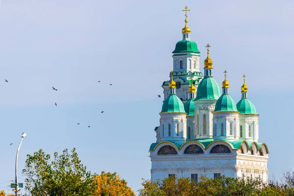 Uspensky Catedral del Kremlin en Astracán, Rusia — Foto de Stock