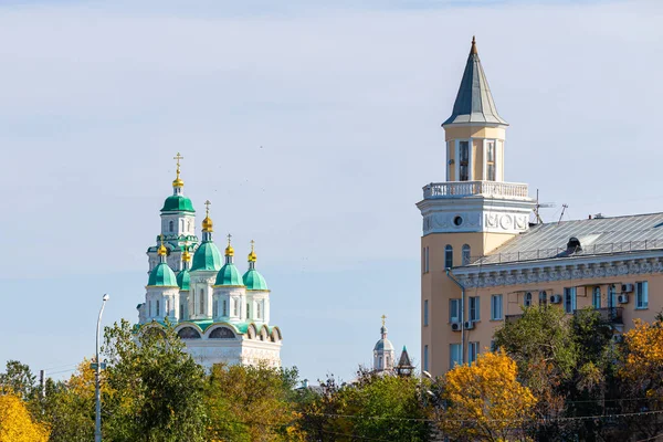 Uspensky Catedral del Kremlin en Astracán, Rusia — Foto de Stock