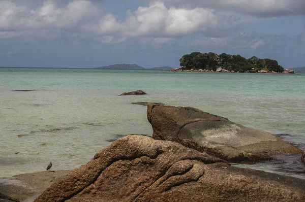 Μεγάλοι Βράχοι Ένα Νησί Στις Σεϋχέλλες — Φωτογραφία Αρχείου