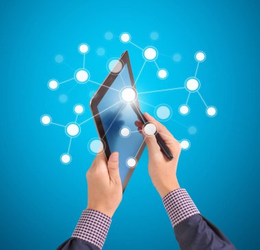  çağdaş dijital tablet üzerinde işaret