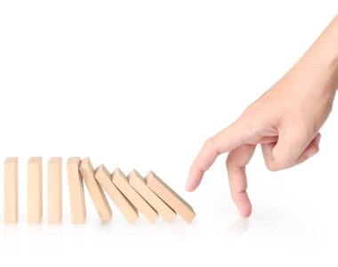 El durağı dominoları devrildi.