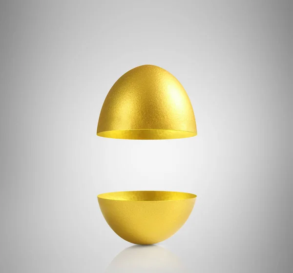 D'oro un uovo di Pasqua — Foto Stock
