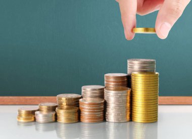 Sikke para koyarak el eller