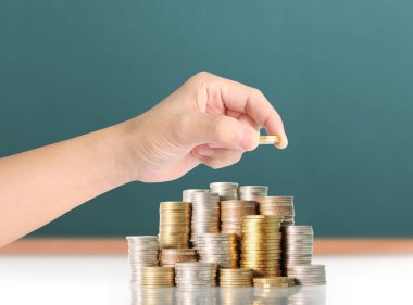 Sikke para koyarak el eller