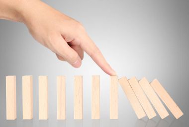 Dur Domino sürekli devrildi