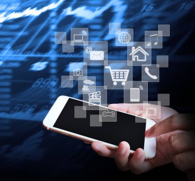 Elinizdeki akıllı telefona dokunun