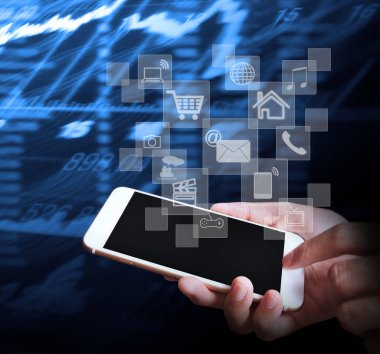 Elinizdeki akıllı telefona dokunun