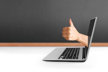 Dizüstü alüminyum gövde