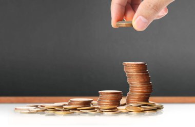 Sikke para koyarak el eller