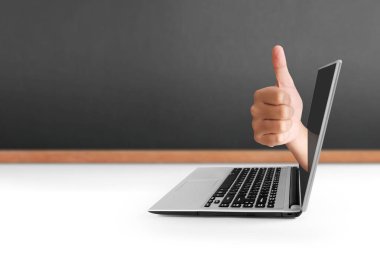 Dizüstü alüminyum gövde