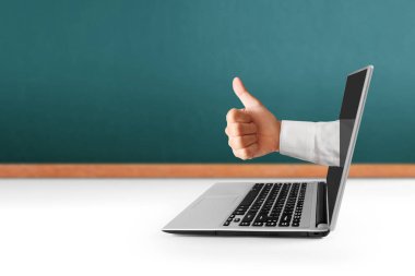 Dizüstü alüminyum gövde