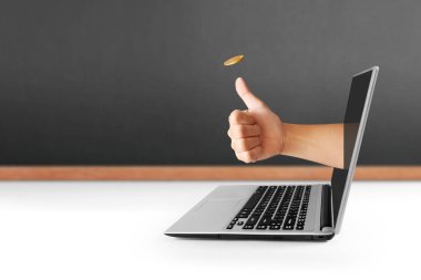 Dizüstü alüminyum gövde