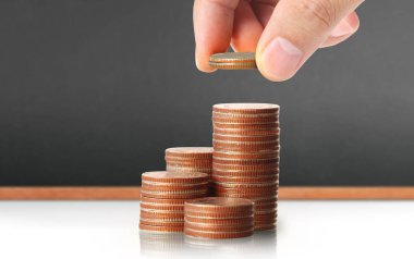 Sikke para koyarak el eller