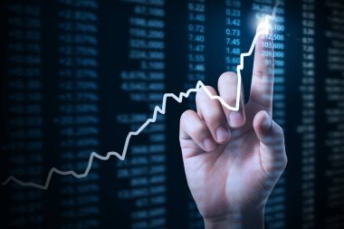 elden gelen mali grafik sembolleri ile işadamı 