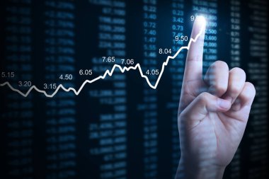 elden gelen mali grafik sembolleri ile işadamı 