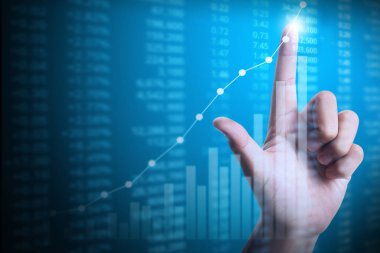 elden gelen mali grafik sembolleri ile işadamı 
