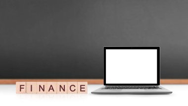 Dizüstü bilgisayar boş ekran beyaz bir alüminyum gövde