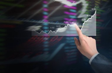 yatırım kavramı, işadamı ile elden gelen finansal simgeler