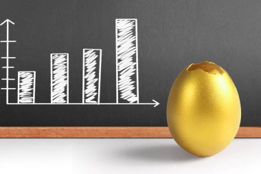 İzole edilmiş bir Paskalya yumurtası