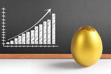 İzole edilmiş bir Paskalya yumurtası