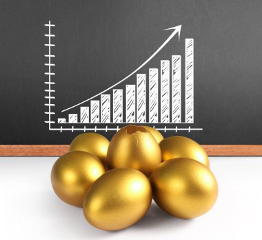 İzole edilmiş bir Paskalya yumurtası