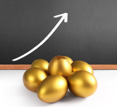 İzole edilmiş bir Paskalya yumurtası