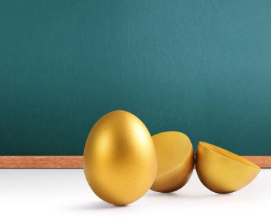 Altın Paskalya yumurtası 