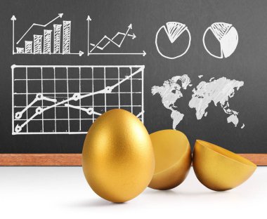 İzole edilmiş bir Paskalya yumurtası