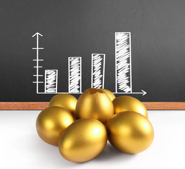 İzole edilmiş bir Paskalya yumurtası