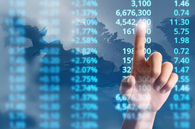  İşadamı planı büyüme ve grafik olumlu indicato artması
