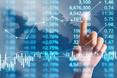  İşadamı planı büyüme ve grafik olumlu indicato artması