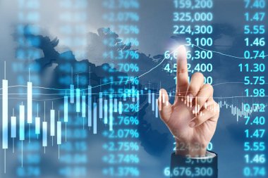  İşadamı, işinde grafik büyümesi ve grafik artışı için olumlu göstergeler planlıyor