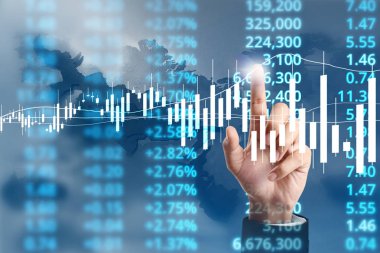  İşadamı, işinde grafik büyümesi ve grafik artışı için olumlu göstergeler planlıyor