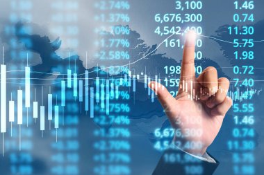  İşadamı, işinde grafik büyümesi ve grafik artışı için olumlu göstergeler planlıyor