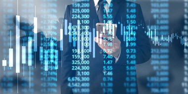  İşadamı planı büyüme ve grafik olumlu indicato artması