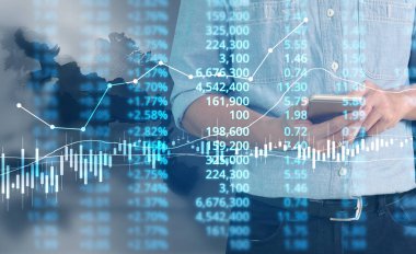  İşadamı, işinde grafik büyümesi ve grafik artışı için olumlu göstergeler planlıyor