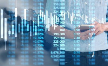  İşadamı, işinde grafik büyümesi ve grafik artışı için olumlu göstergeler planlıyor