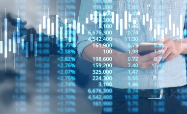  İşadamı, işinde grafik büyümesi ve grafik artışı için olumlu göstergeler planlıyor