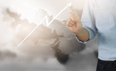  İşadamı, işinde grafik büyümesi ve grafik artışı için olumlu göstergeler planlıyor