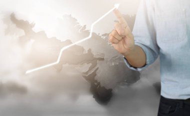  İşadamı planı büyüme ve grafik olumlu indicato artması