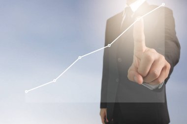  İşadamı planı büyüme ve grafik olumlu indicato artması