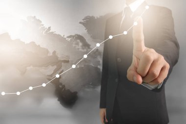  İşadamı, işinde grafik büyümesi ve grafik artışı için olumlu göstergeler planlıyor