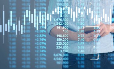  İşadamı, işinde grafik büyümesi ve grafik artışı için olumlu göstergeler planlıyor